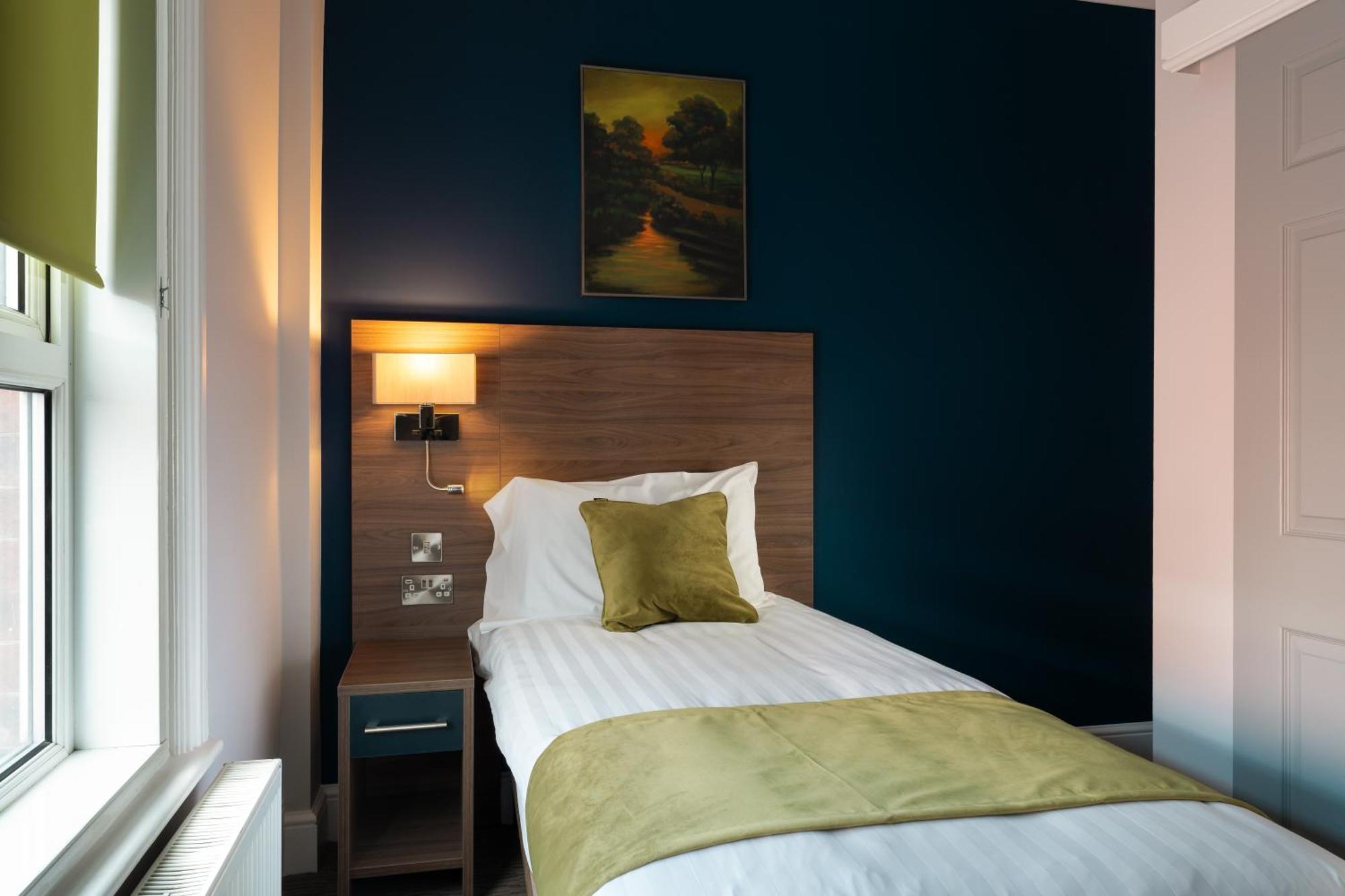 St Andrews Hotel Exeter Rum bild